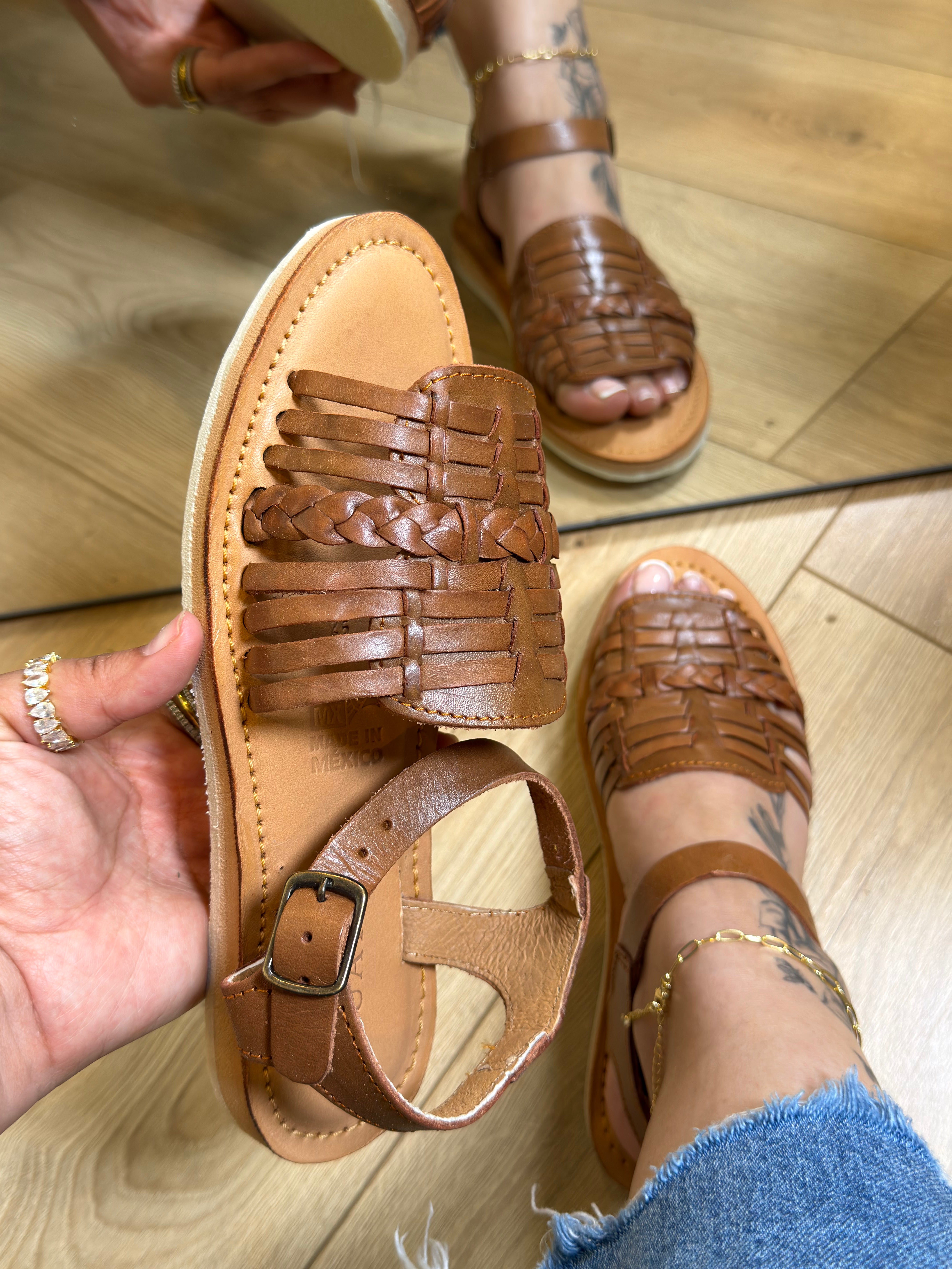 Mexican huaraches, brown huaraches, huaraches Mexicanos
