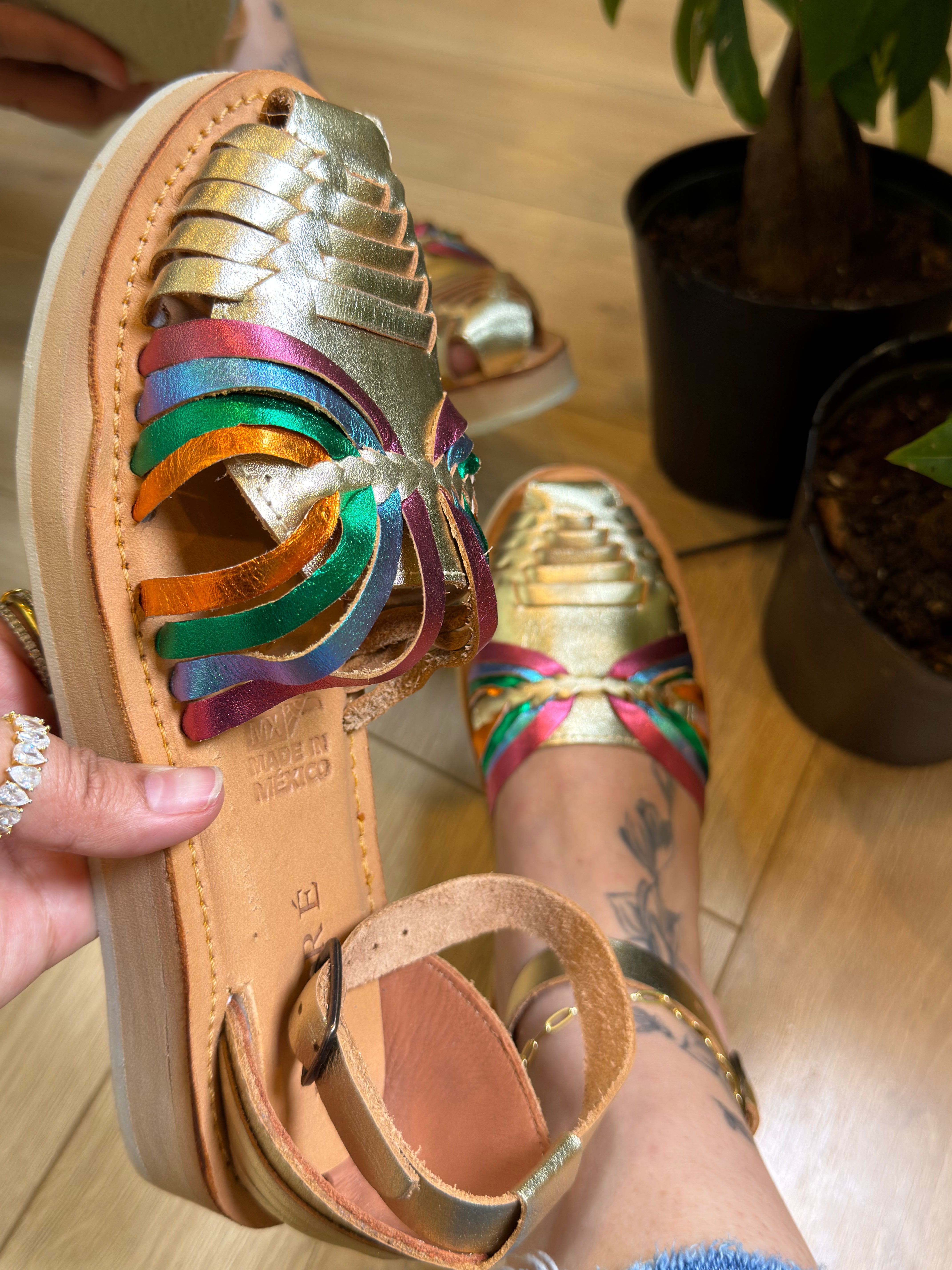 colorful huarache sandals
* metallic gold huaraches
* handmade Mexican sandals
* artisan platform sandals
* woven leather huaraches
* comfort sole huaraches
* multicolor huarache sandals
* handcrafted sandals Mexico
* boho platform sandals
* genuine leather huaraches